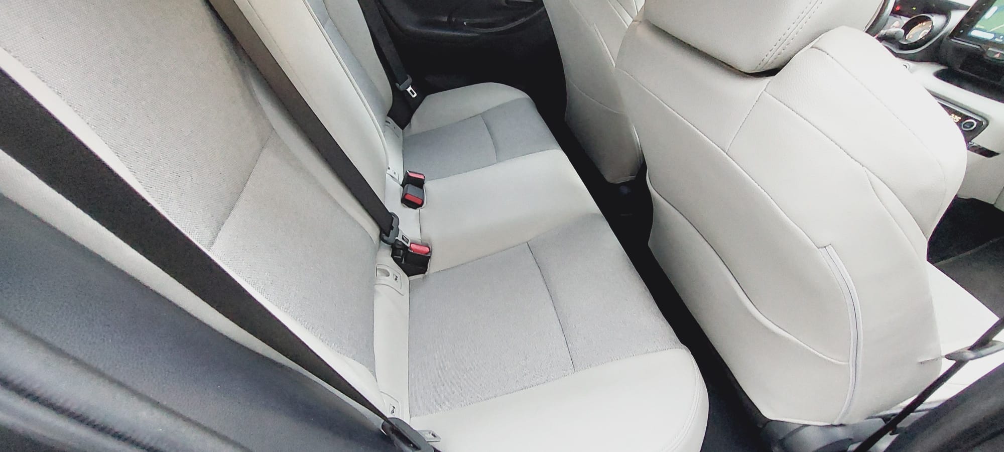 Toyota Yaris 116 cv hyb foto 6